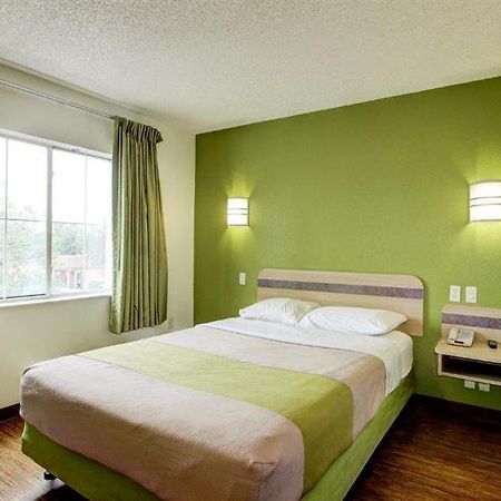 Park Inn By Radisson, Орора Екстер'єр фото